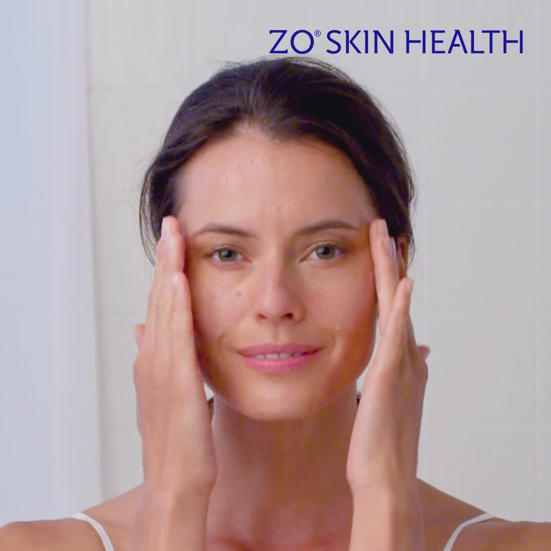 טען סרטון: ZO Skin Health - Daily Power Defense סרום אנטי אייגינג זו סקין