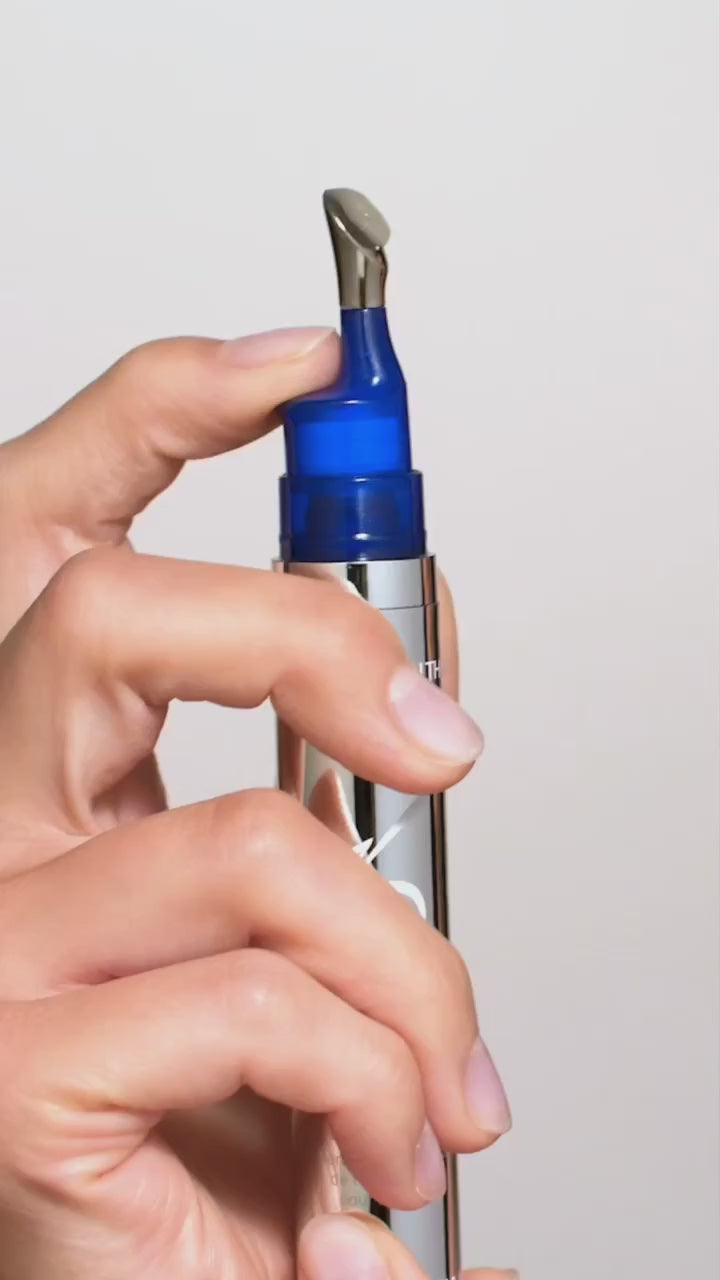 טען סרטון: ZO Skin Health - Growth Factor Eye Serum 15ml סרום לעיניים אנטי אייגינג זו סקין
